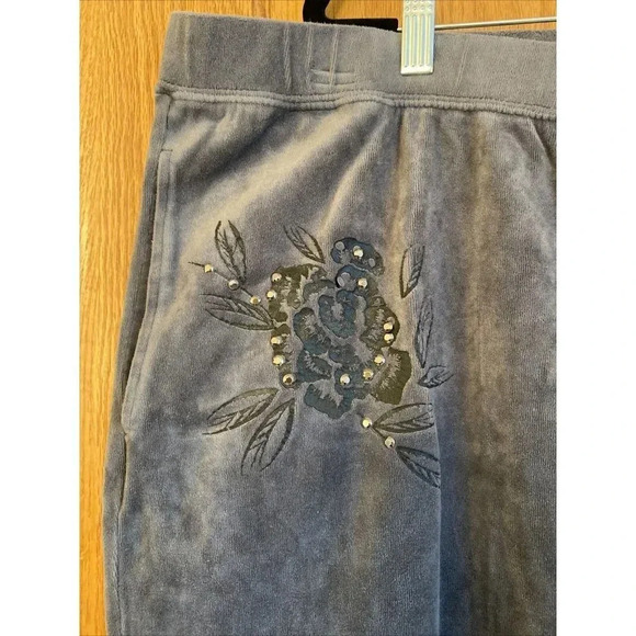 Basic Editions 3X Plus Women's Active Jogger Pants Elastic Waist Gray Velour - Picture 2 of 6